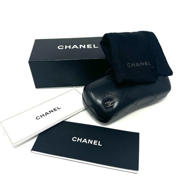Chanel Cat‑Eye Mirrored Sunglasses – Black Acetate, CC Logo Temples with Case - Picture 10 of 10
